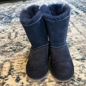Size 3 Uggs (Girls)